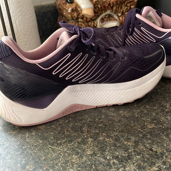 Saucony Endorphin Shift Running Shoes - Picture 4 of 7